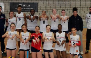 Des Minimes filles du Cèdre aux volleyades